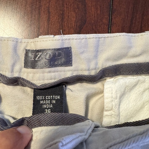 IZOD Golf Club Embroidered Shorts Mens Size 36 Beige Casual Everyday‎ - Picture 4 of 4